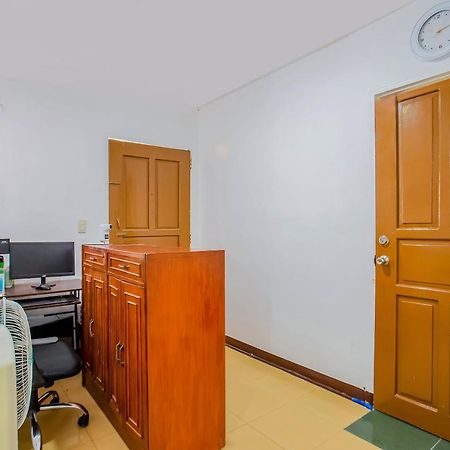 Vaccinated Staff - OYO 808 Mye Tourist Inn Paranaque City Exterior foto