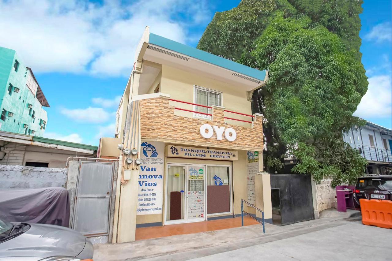 Vaccinated Staff - OYO 808 Mye Tourist Inn Paranaque City Exterior foto