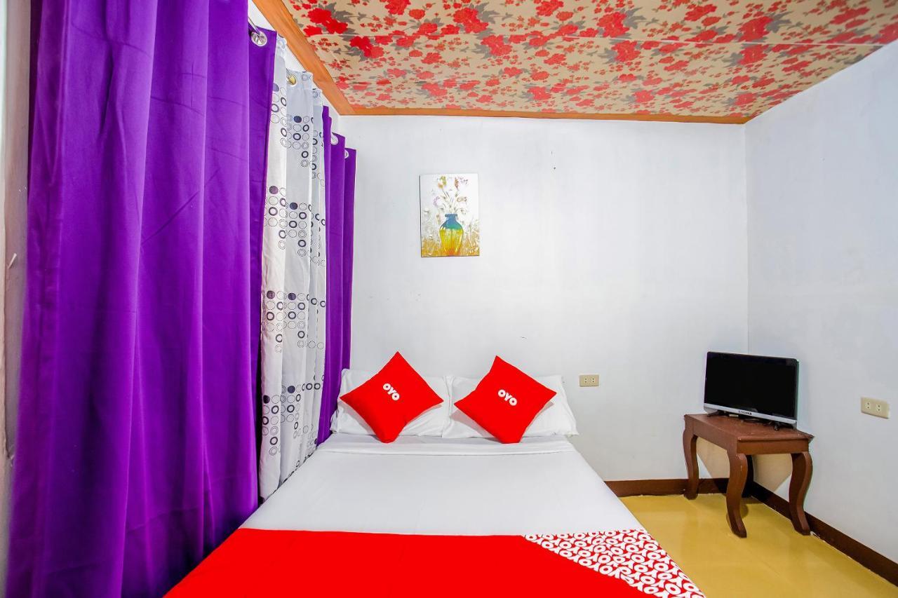 Vaccinated Staff - OYO 808 Mye Tourist Inn Paranaque City Exterior foto