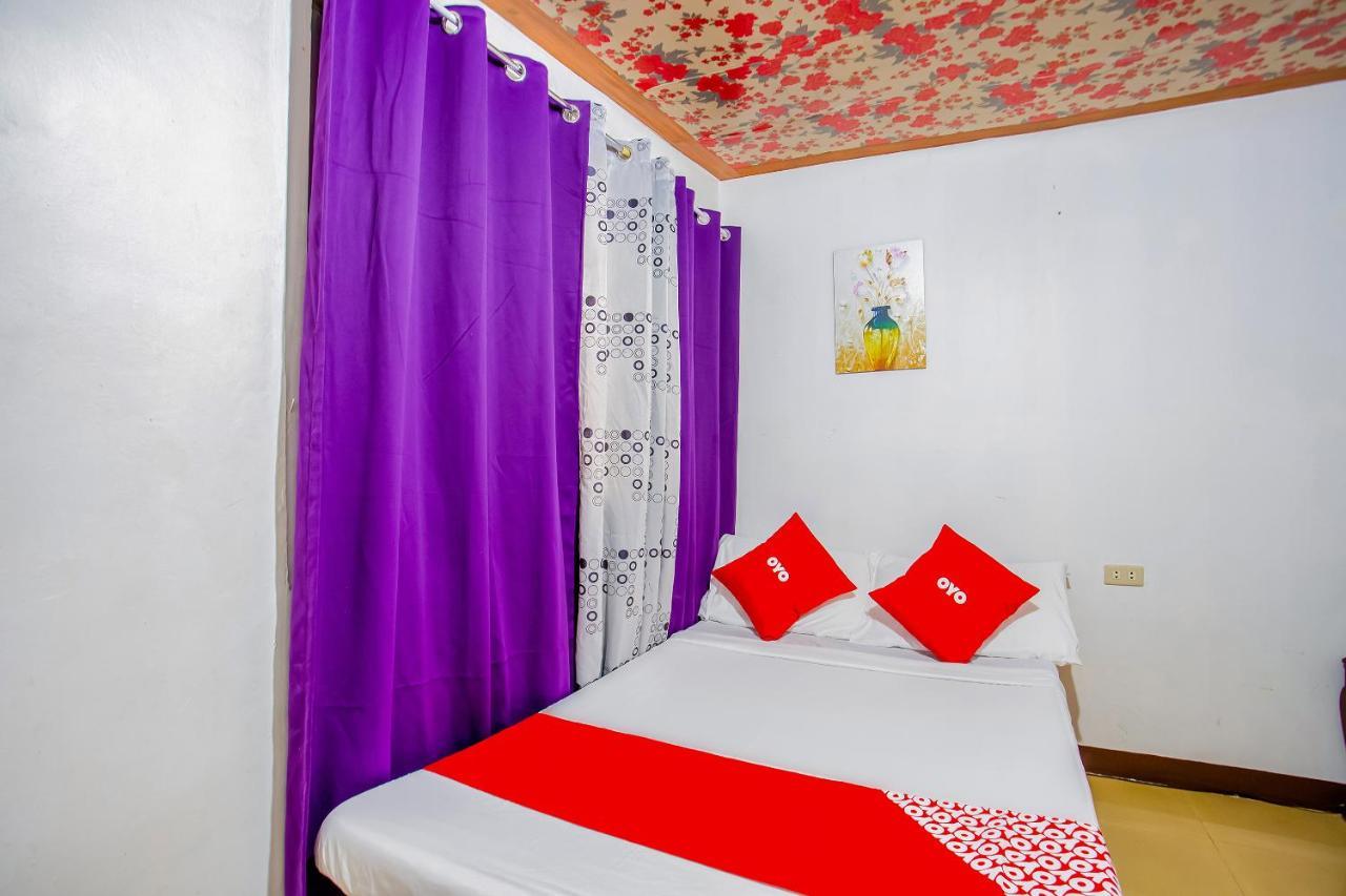 Vaccinated Staff - OYO 808 Mye Tourist Inn Paranaque City Exterior foto