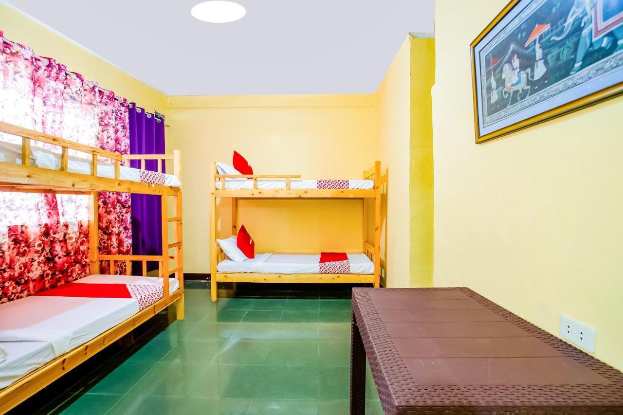 Vaccinated Staff - OYO 808 Mye Tourist Inn Paranaque City Exterior foto